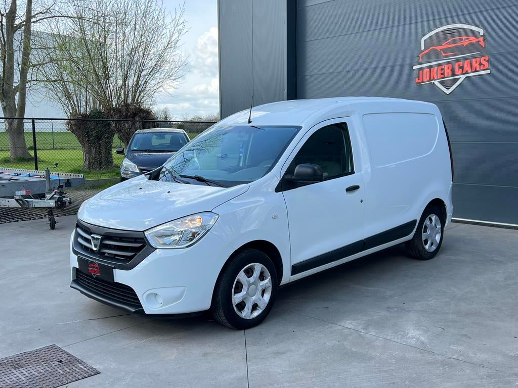 Dacia Dokker 1.5 dCi Airco Camera, Auto's, Bestelwagens en Lichte vracht, Dacia, 4 cilinders, Wit, Bedrijf