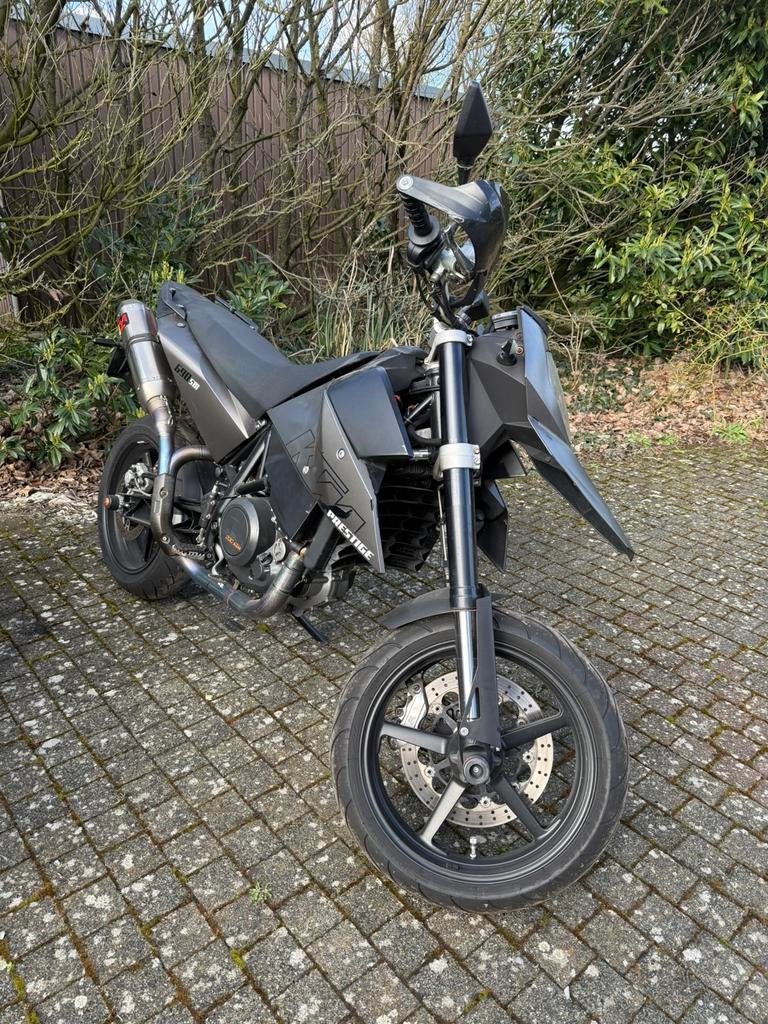 KTM 690 SM Prestige (Supermoto, NL Kenteken)