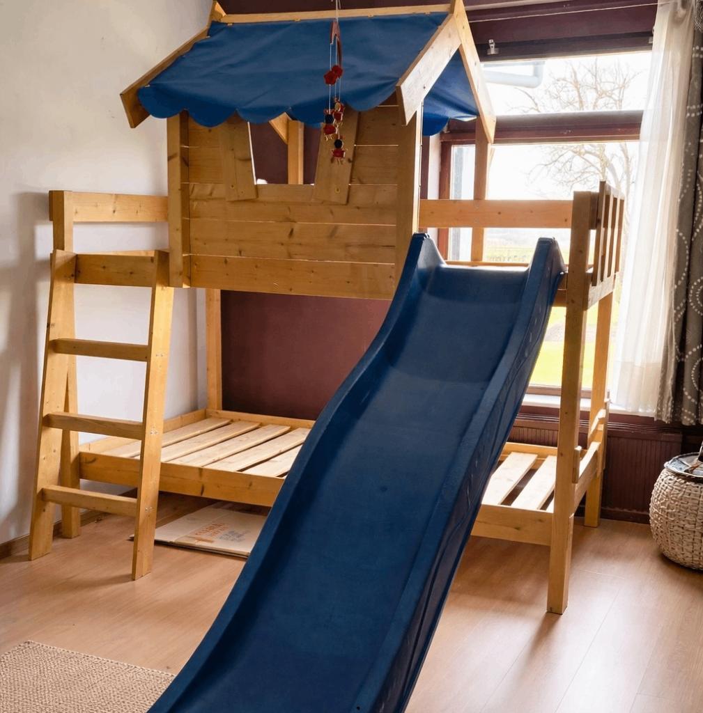 Wickey stapelbed met glijbaan en huisje, Ophalen, Gebruikt, Stapelbed