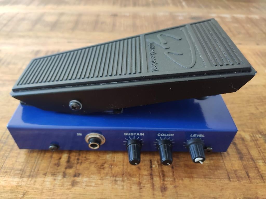 George Dennis GD80 Sustainer Distortion, Musique & Instruments, Effets, Enlèvement, Volume