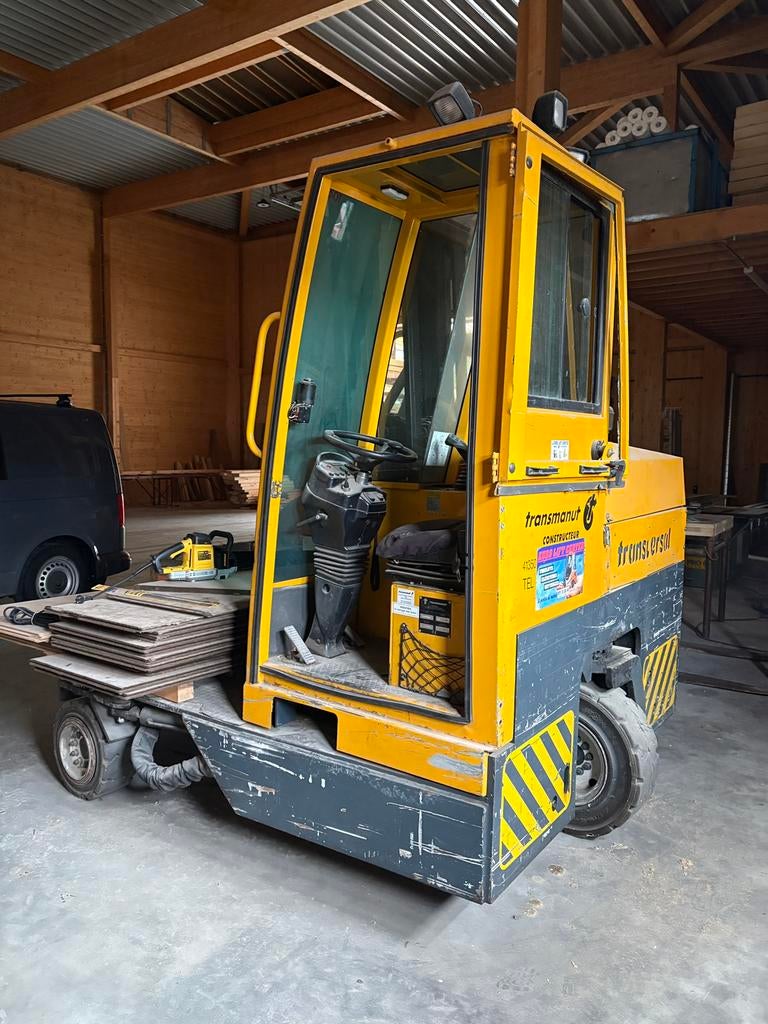 Chariot elevateur transversal transmanut, Articles professionnels, 3000 à 4000 kg, Enlèvement, LPG, Chariot élévateur