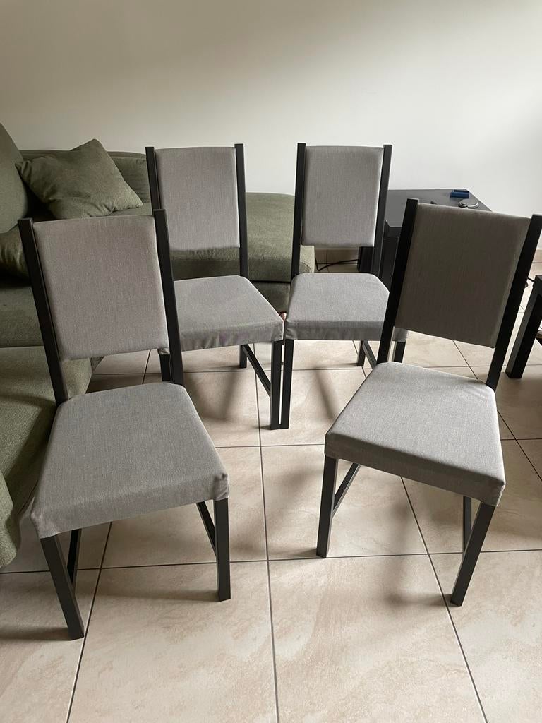 Lot de 4 chaises, Enlèvement, Une