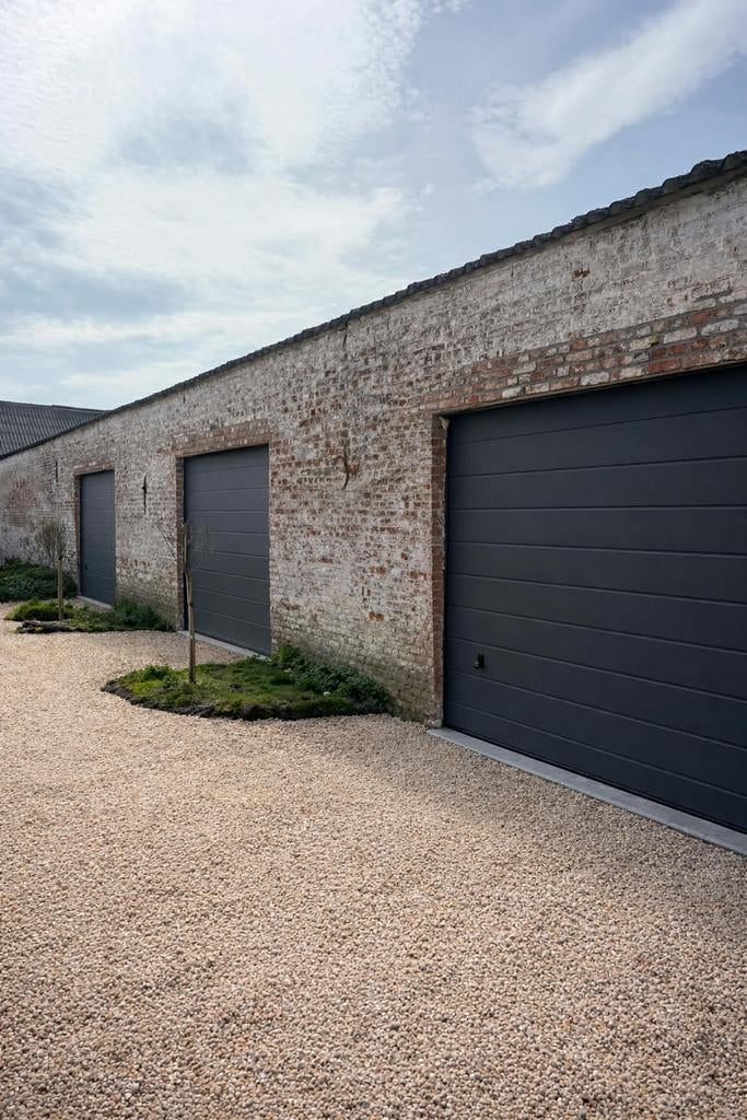 Box 75m² à louer Wasmes-Audemez-Briffoeil, Province de Hainaut