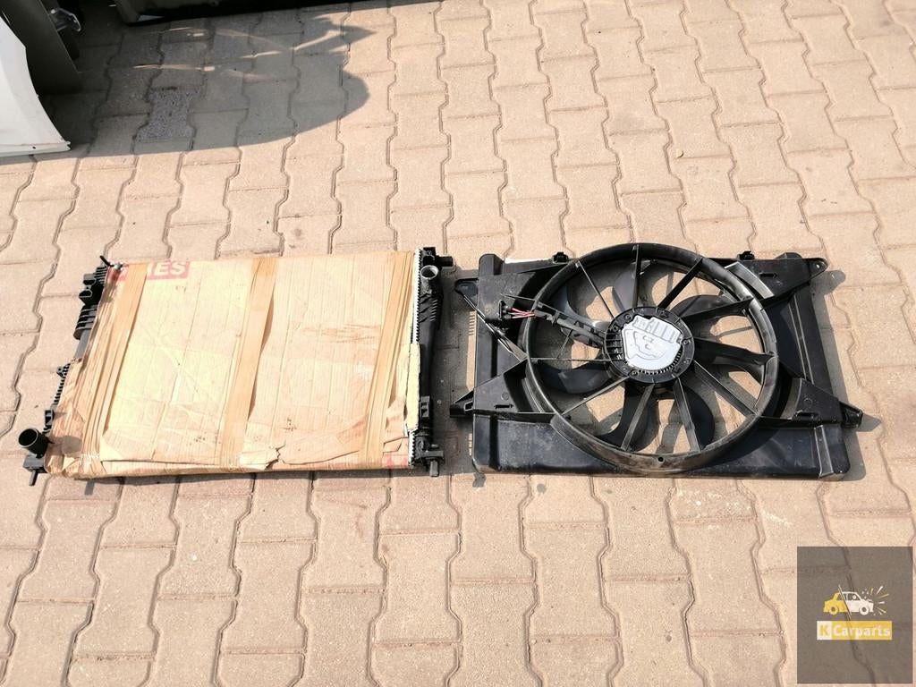 Dodge Challenger III Radiatorventilator, Taurusavenue 1
2132 LS  Hoofddorp, NL, Gebruikt, Stellantis N.V., Info@stellantis.com