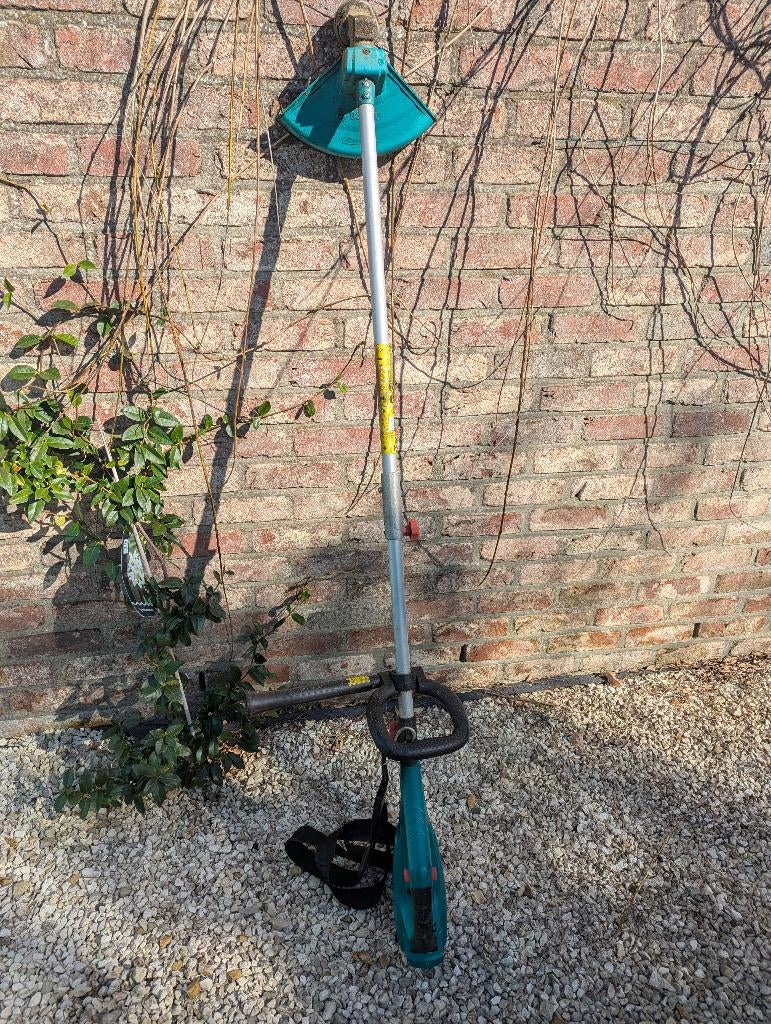 Coupe bordure électrique Bosh avec fils de coupe, Électrique, 30 à 50 cm, Enlèvement, Utilisé