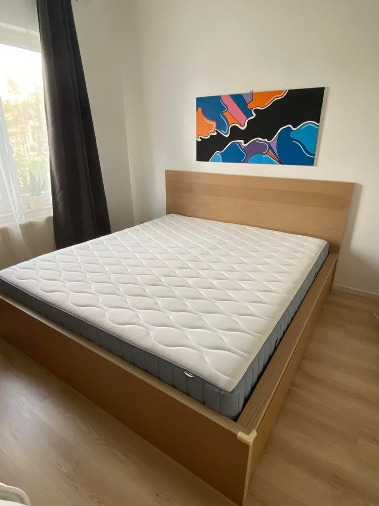 IKEA Bed and Mattress,draws,180x200/Lit, matelas,tiroir €490, Huis en Inrichting, Slaapkamer | Complete slaapkamers, Ophalen, Zo goed als nieuw