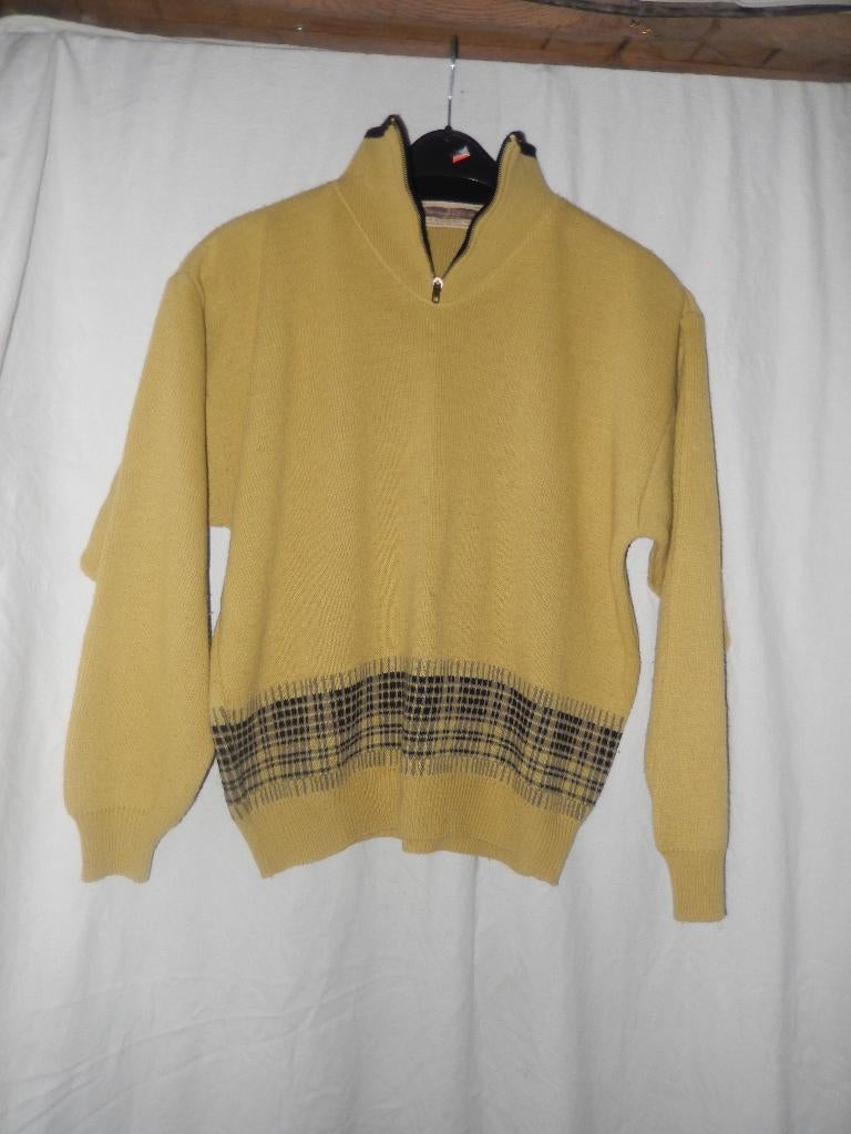 Chevignon & Factory à pâte épaisse, Enlèvement ou Envoi, Porté, Jaune, Chevignon & factory