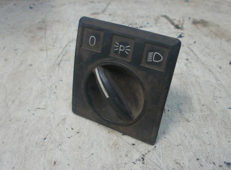 LICHTSCHAKELAAR Opel Rekord E1 / E2 / F (90044557), Gebruikt, Info@VerberkAutodemontage.nl, Opel, Nijverheidstraat 1a 1a
5405 AJ  UDEN, NL