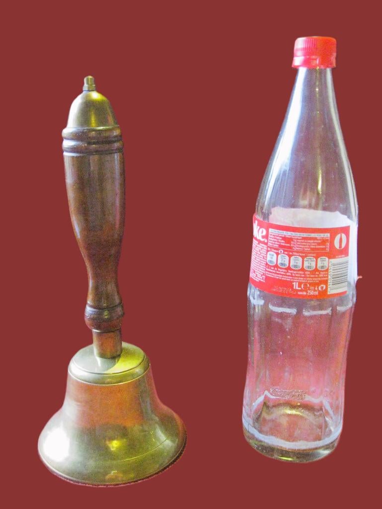 31cm hoge vintage authentieke schoolbel., Antiek en Kunst, Antiek | Brons en Koper, Ophalen, Koper