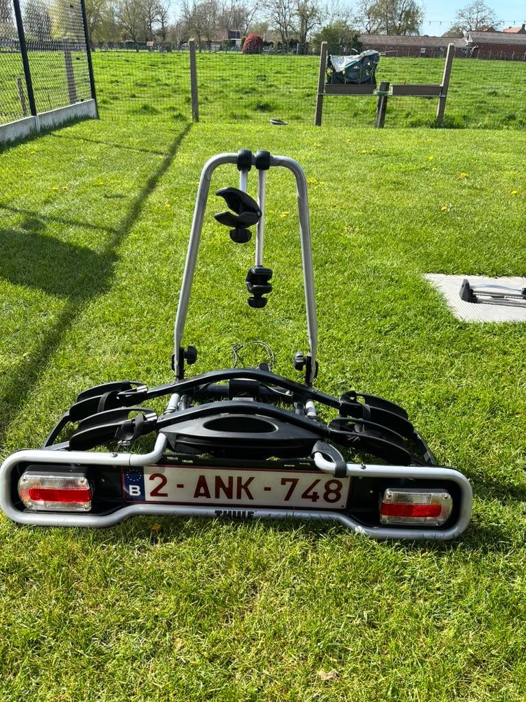 Fietsrek Thule, Ophalen, 2 fietsen, Zo goed als nieuw