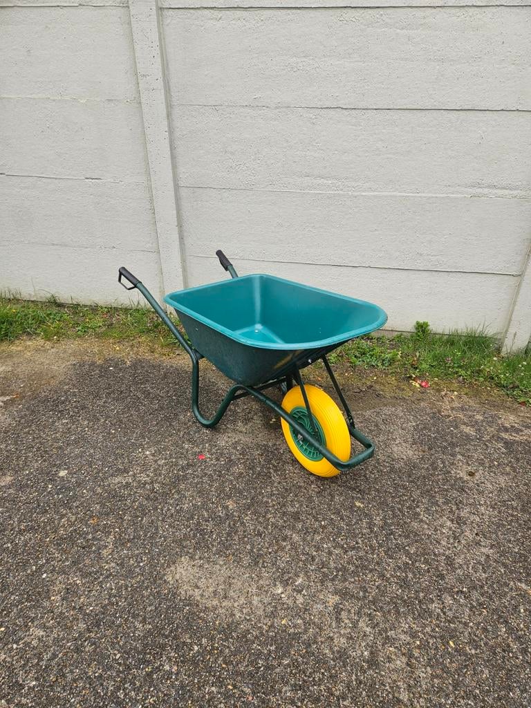 Brouette de jardin 100 litres avec pneu anti-crevaison à Hou, Jardin & Terrasse, Enlèvement, Synthétique, Jardin