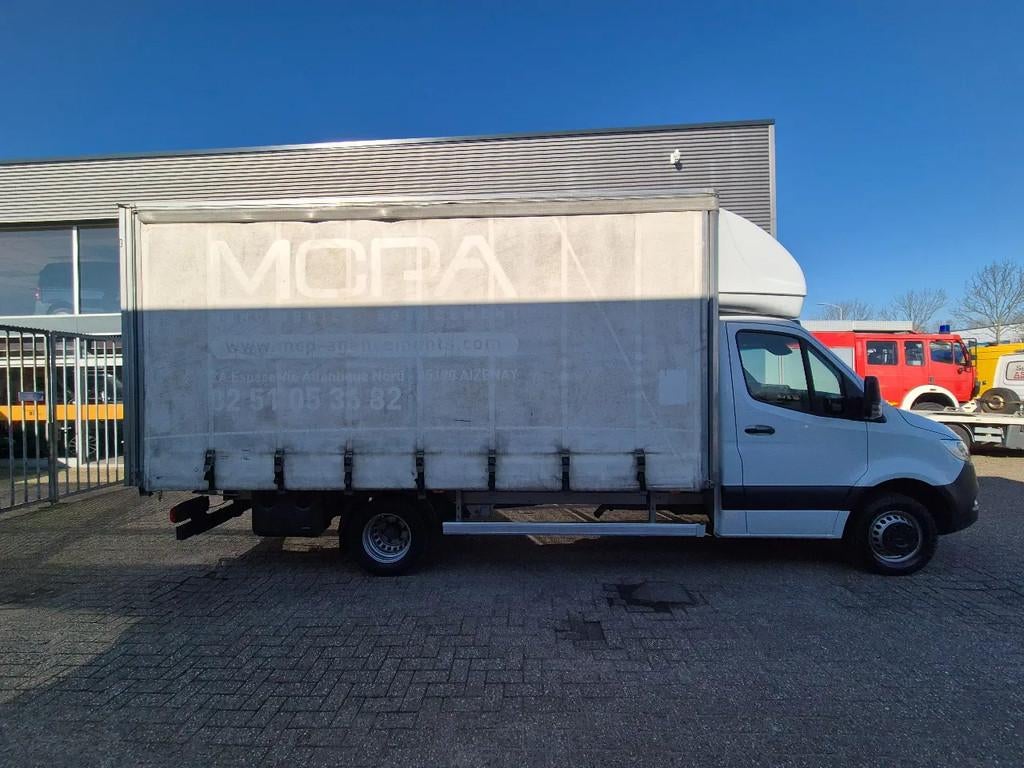 Mercedes-Benz Sprinter 519 CDI 3.0 V6/ Plane Pritsche/ Ladef, Achat, 2987 cm³, Euro 6, Entreprise