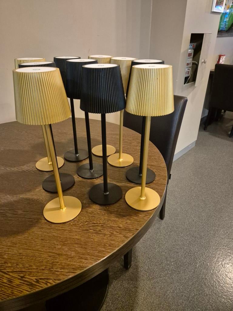 Zwarte en gouden tafellampen, Huis en Inrichting, Ophalen, Gebruikt, Wit, Rond