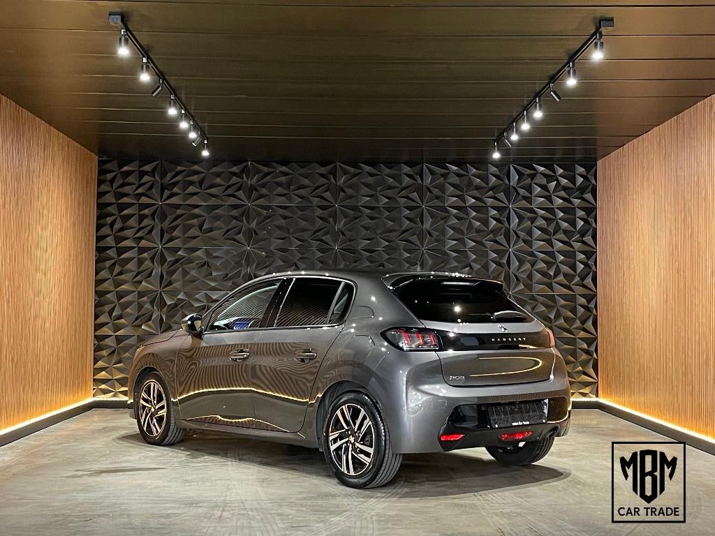 ✅ Peugeot 208 1.2i PureTech Allure Parkeersensoren LED, Voorwielaandrijving, 118 g/km, Stof, 1199 cc