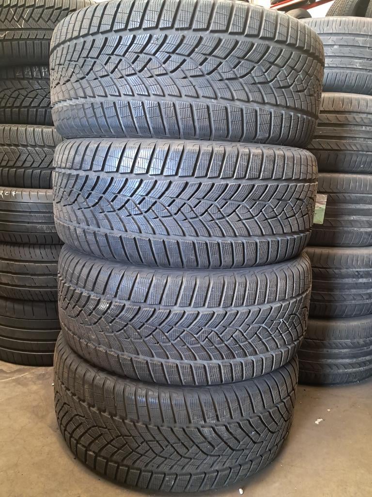 2754021 275/40/21 275/40r21 nouvelle démo 8 mm d'hiver 47/20, Autos : Pièces & Accessoires, Commande, Audi, BMW, Citroën, Daihatsu