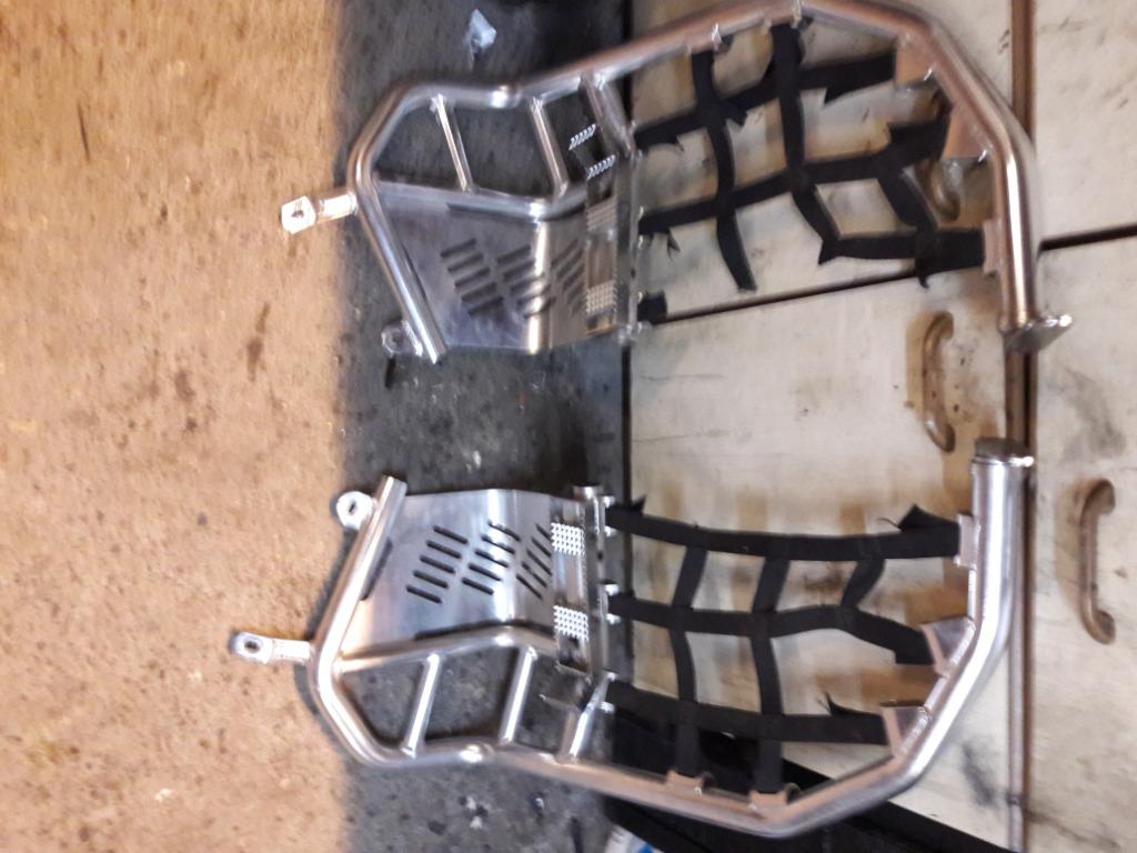 a.v piéces de quad suzuki 450 ltr, Motoren, Ophalen of Verzenden, Nieuw