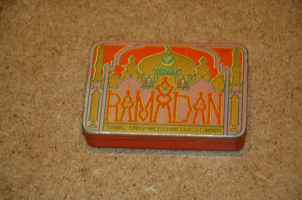Étui à cigarettes Turmac - Ramadan, Collections, Enlèvement ou Envoi, Utilisé, Boite à tabac ou Emballage