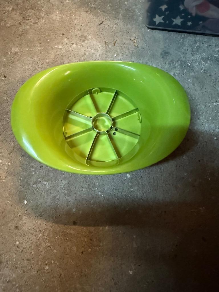 Coupe pomme IKEA vert, Maison & Meubles, Enlèvement ou Envoi, Neuf, Vert, Autres types