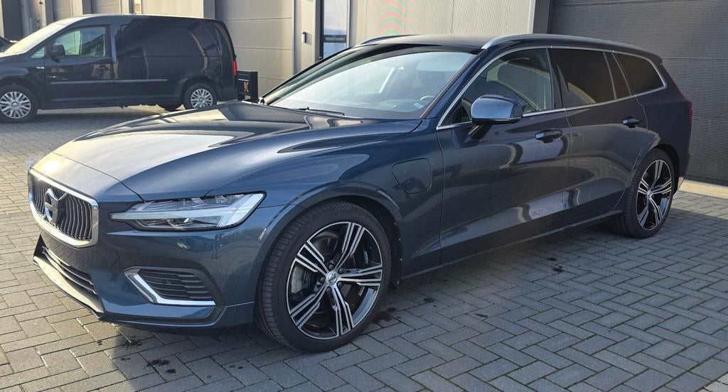 Volvo V60 T8 2.0 Hybride. MODEL 2021J., Auto's, Automaat, Euro 6, 1969 cc, Leder