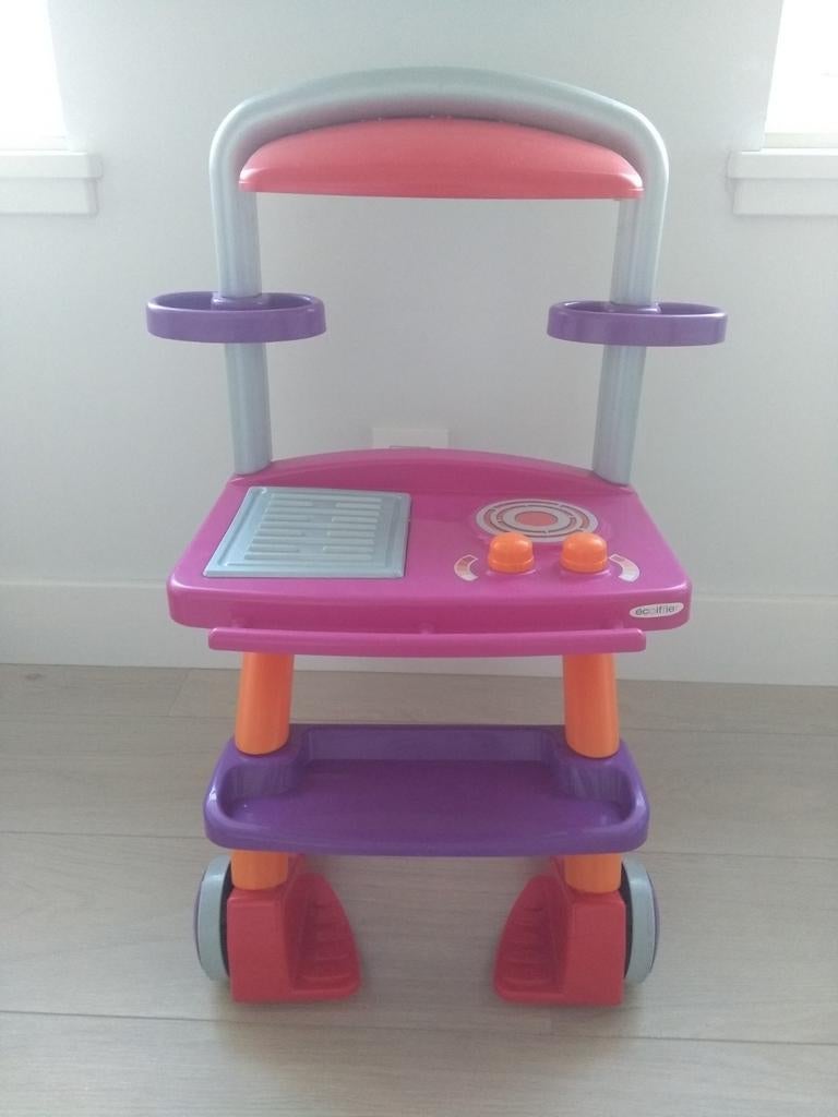 Speelgoedkeukentje met vele toebehoren, Ophalen, Zo goed als nieuw