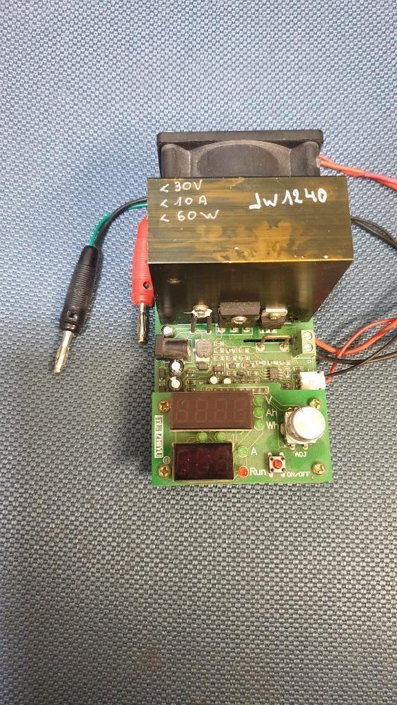 jw1240: elektronische belasting als test van voeding en bat, Doe-het-zelf en Bouw, Meetapparatuur, Ophalen of Verzenden, Zo goed als nieuw