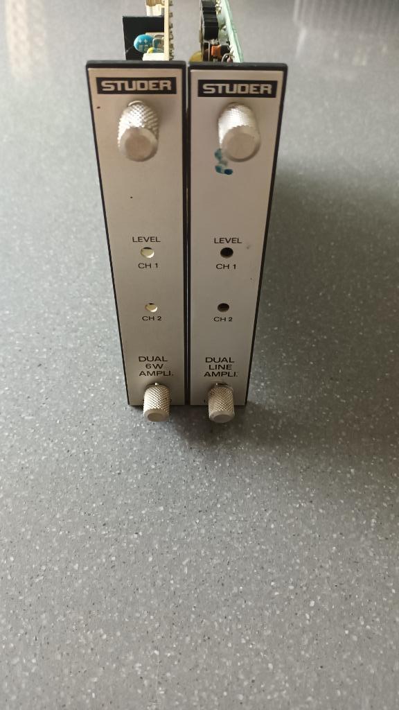 STUDER 1 091 036/050 versterker met twee lijnen, Ophalen of Verzenden, Gebruikt, Audio