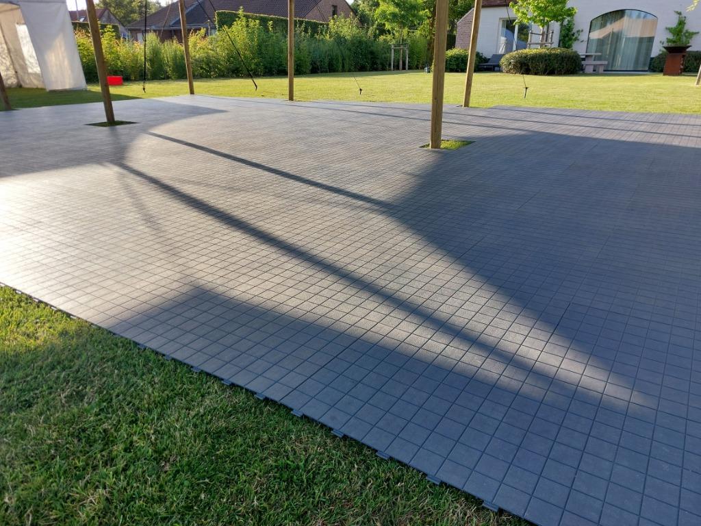 plancher de tente à louer pour une tente de fête, Hobby & Loisirs créatifs, Articles de fête | Location, Comme neuf, Enlèvement ou Envoi