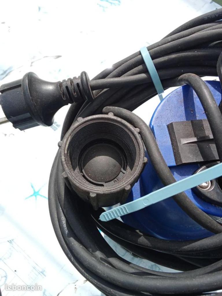 Pompe à eau  vide cave, Jardin & Terrasse, Pompes à eau, Enlèvement ou Envoi, Neuf, Électrique