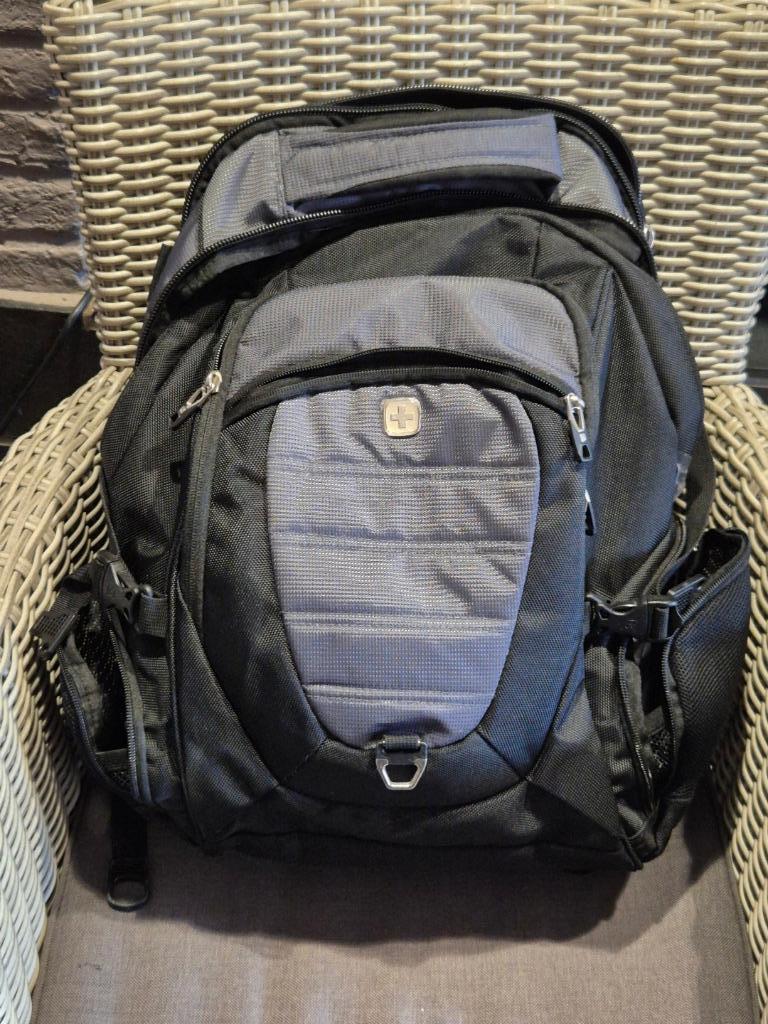 Sac à dos pour ordinateur portable Swiss Gear Wenger 17 pouc, Informatique & Logiciels, Enlèvement ou Envoi, Sac à dos