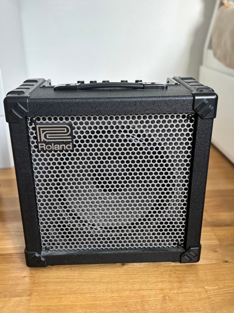 Amp Roland Cube 30x, Muziek en Instrumenten, Versterkers | Bas en Gitaar, Ophalen, Zo goed als nieuw