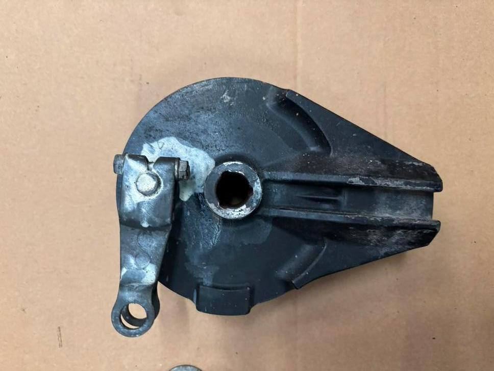 Plaque d'ancrage de frein de roue arrière Honda XR125, Motos, Enlèvement ou Envoi, Utilisé