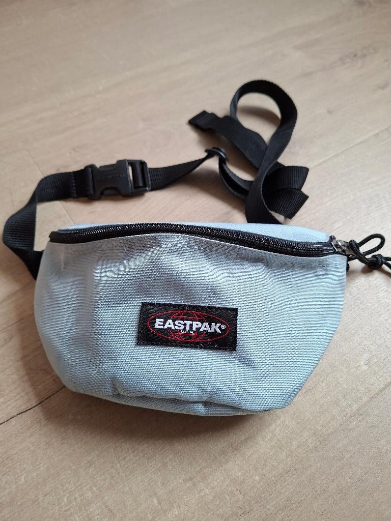 Heuptas Eastpak lichtblauw, Ophalen of Verzenden, Zo goed als nieuw, Blauw, Schoudertasje