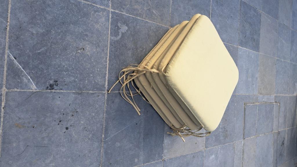 6 tuinstoelkussens beige, Ophalen, Gebruikt