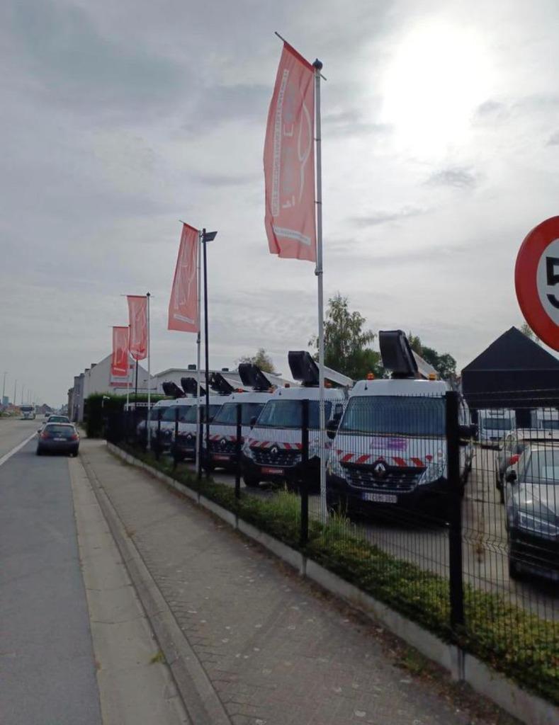 Hoogtewerker Renault Master Klubb/Versalift te huur, Euro 6, Renault, Bedrijf, Diesel