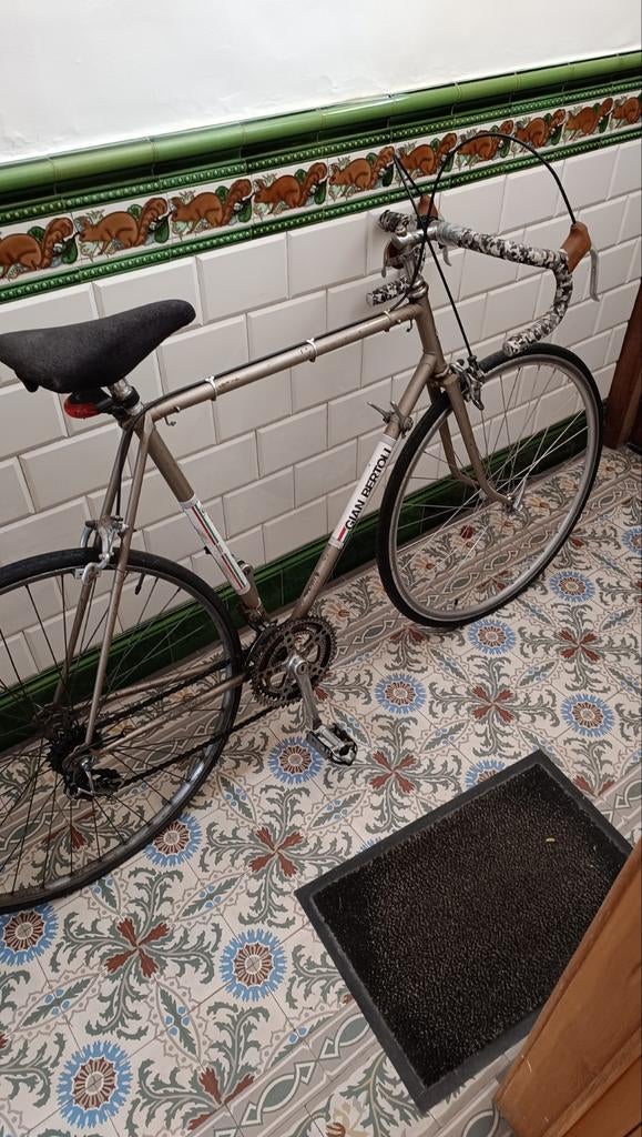 Retro koersfiets, Ophalen