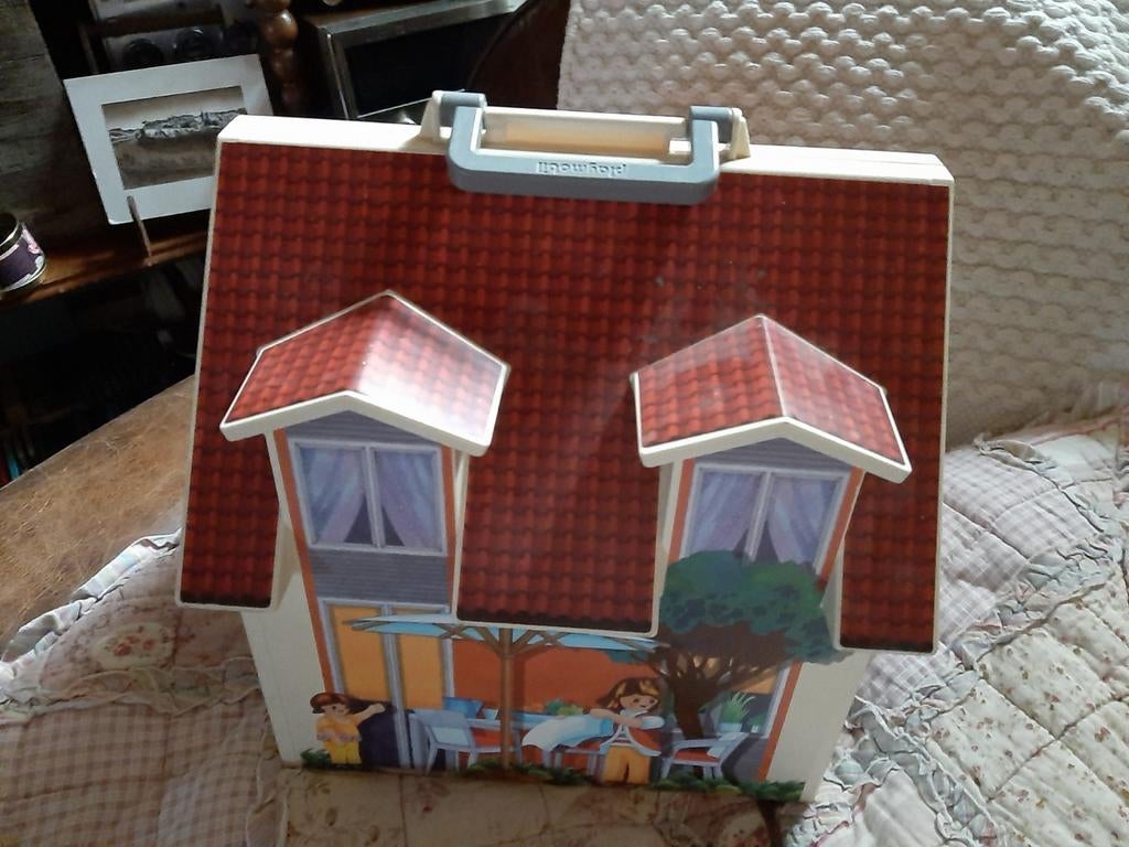 Playmobil huis zonder toebehoren in goede staat, Ophalen of Verzenden, Zo goed als nieuw