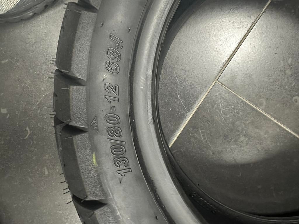 Pneu scooter, Enlèvement, Neuf