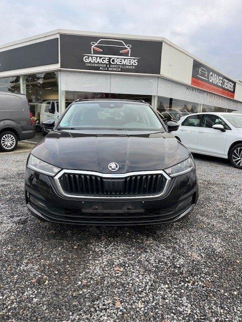 1 Jaar garantie Skoda Octavia Ambition PHEV DSG IV 110KW/150, Auto's, Skoda, USB, Stof, 4 cilinders, Zwart