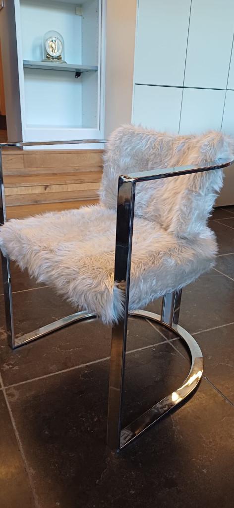 Chaise cantilever vintage — chrome et fausse fourrure, Tissus, Vinatage design hollywood regency, Enlèvement, Une personne