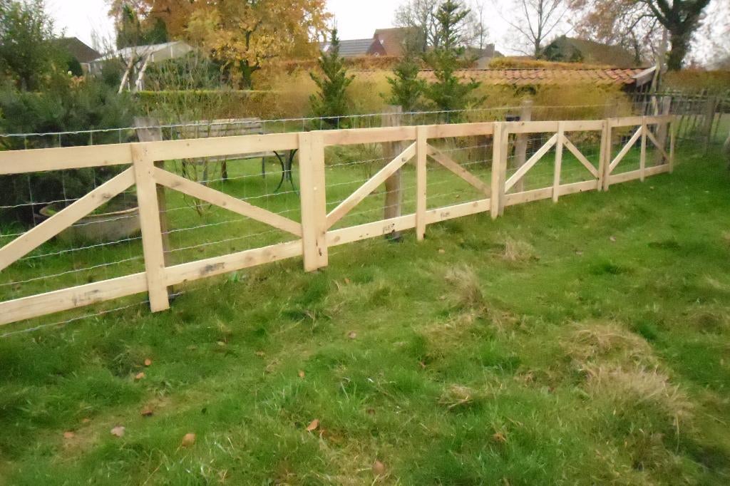 Hekken 10 grote en 9 kleinere . één KOOP €50-,, Tuin en Terras, Tuinhekken en Hekwerk, Zo goed als nieuw, Tuinhek, Hout, Ophalen