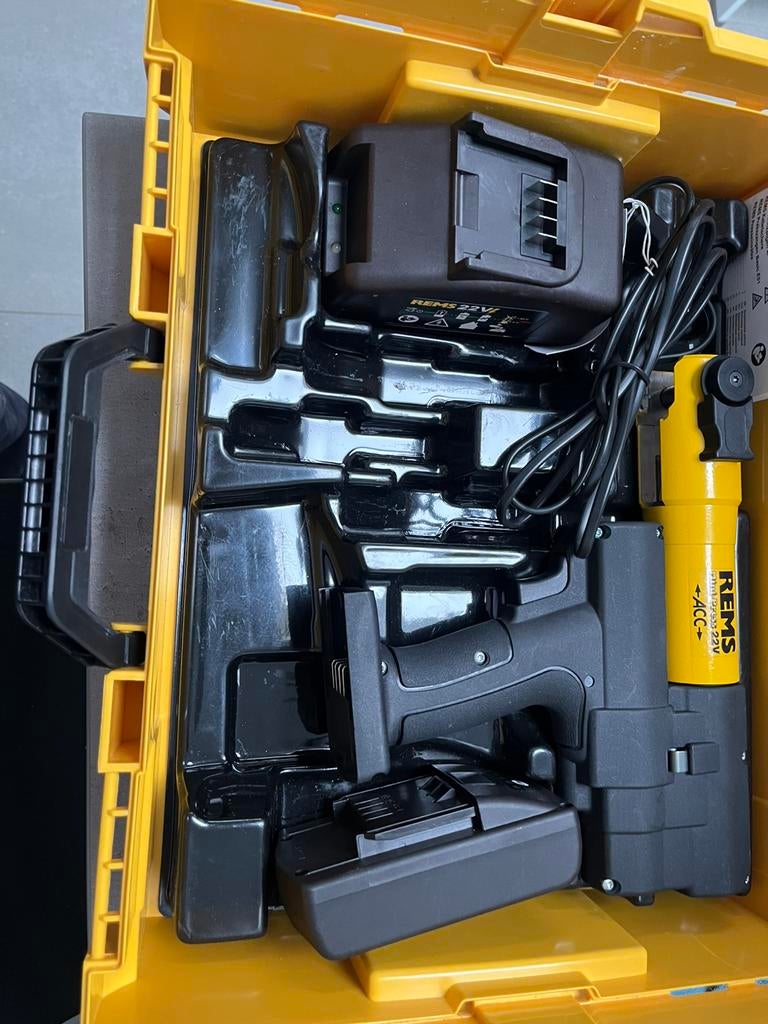 Te koop mini press 22VAcc, Doe-het-zelf en Bouw, Ophalen of Verzenden, Zo goed als nieuw