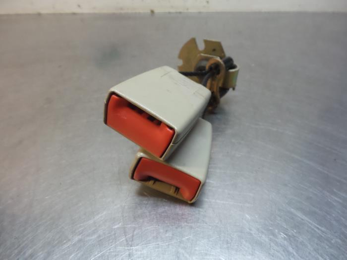 Insertion ceinture de sécurité arrière gauche d'un Jaguar, -, Utilisé, Jaguar, -