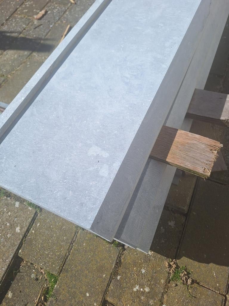 Arduinen dorpels, Ophalen