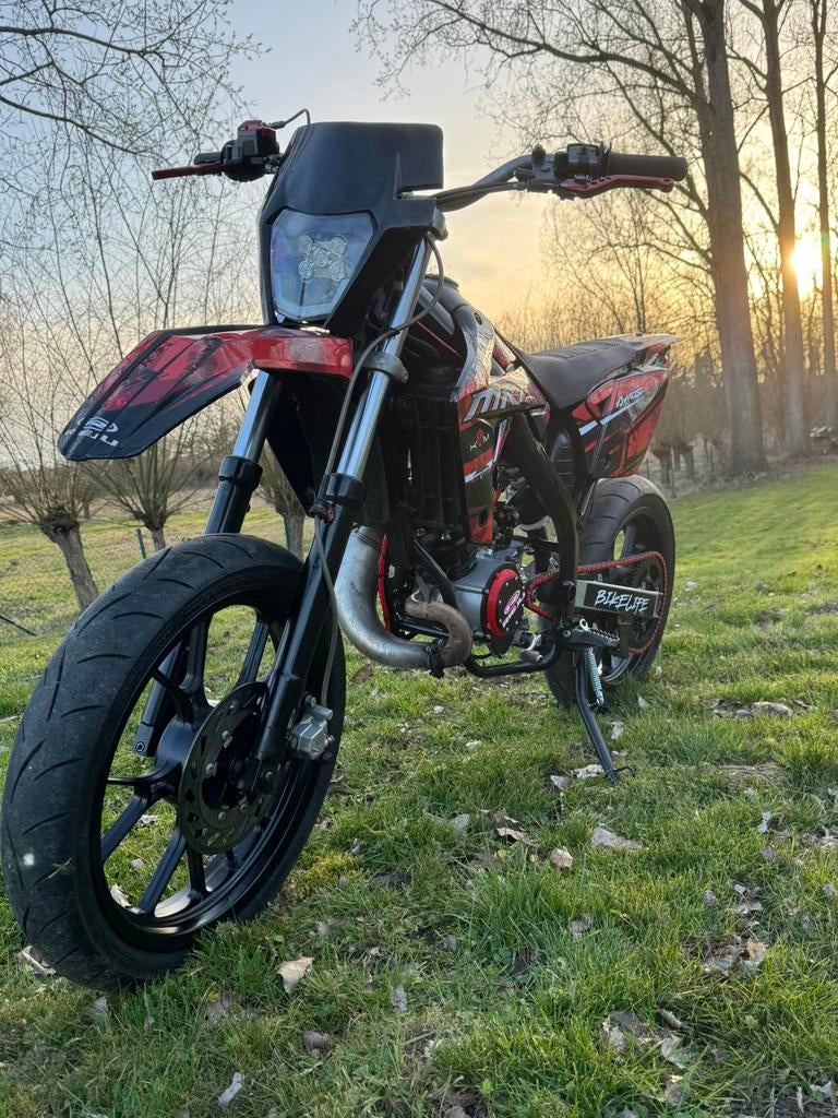 Rieju mrt 50cc à vendre, Vélos & Vélomoteurs, Cyclomoteurs | Cyclomoteurs de cross, Comme neuf, Enlèvement