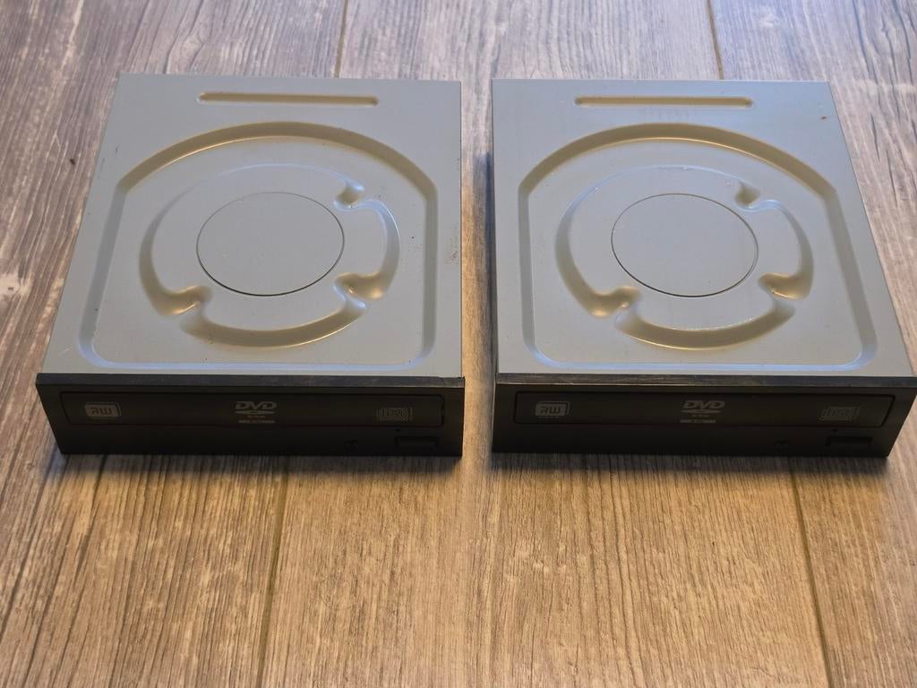 Optical drive for pc (2 available), Overige genres, 1 bandje, Ophalen of Verzenden, Zo goed als nieuw