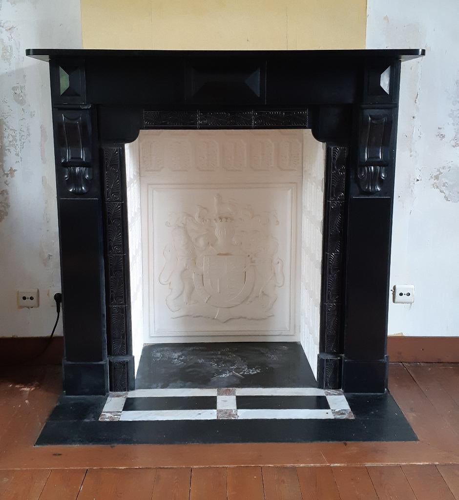 Manteau de cheminée en marbre noir 19ème, Enlèvement, Utilisé, Encastré, Autres types