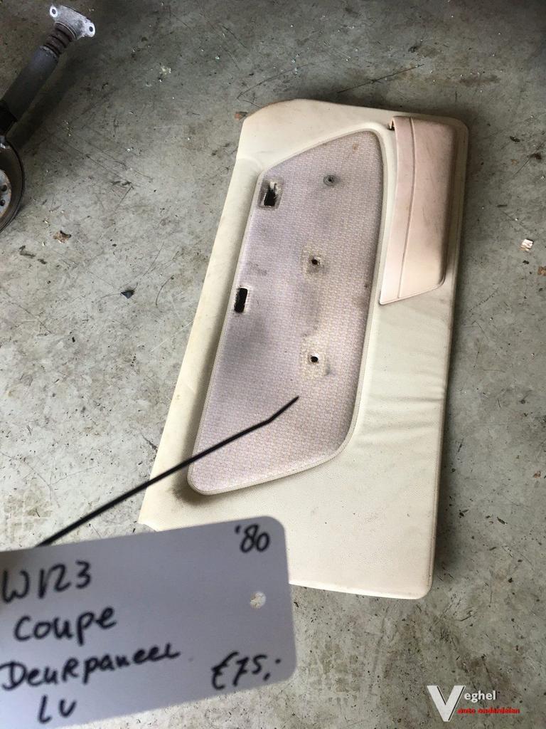 Mercedes w123 coupe 1980 deurpaneel linksvoor, Auto-onderdelen, Interieur en Bekleding, Gebruikt, Ophalen of Verzenden