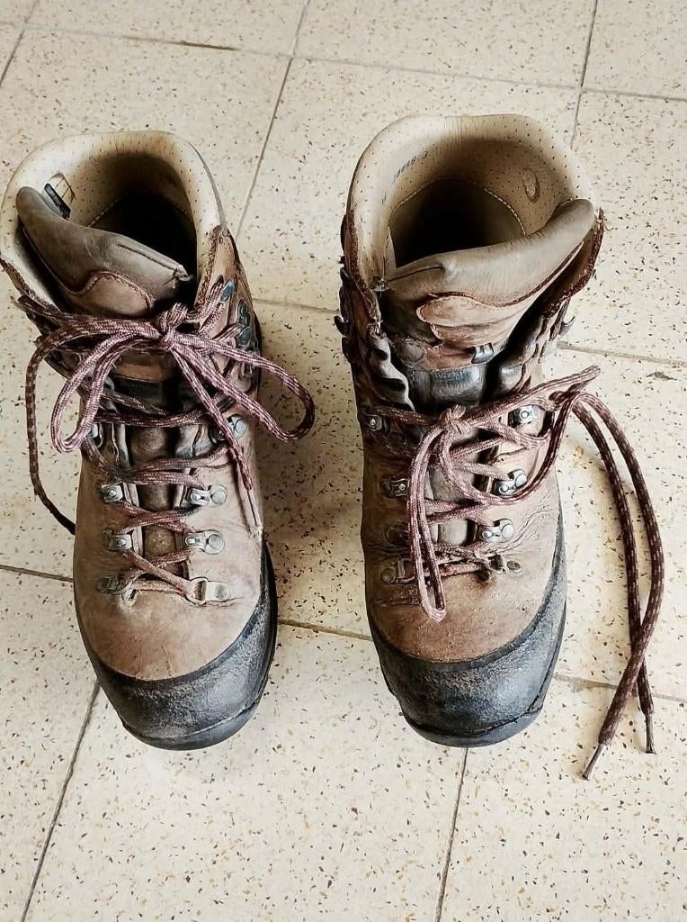 hoge lederen wandelschoenen Hanwag maat 41,5, Sports & Fitness, Alpinisme & Randonnée, Enlèvement ou Envoi