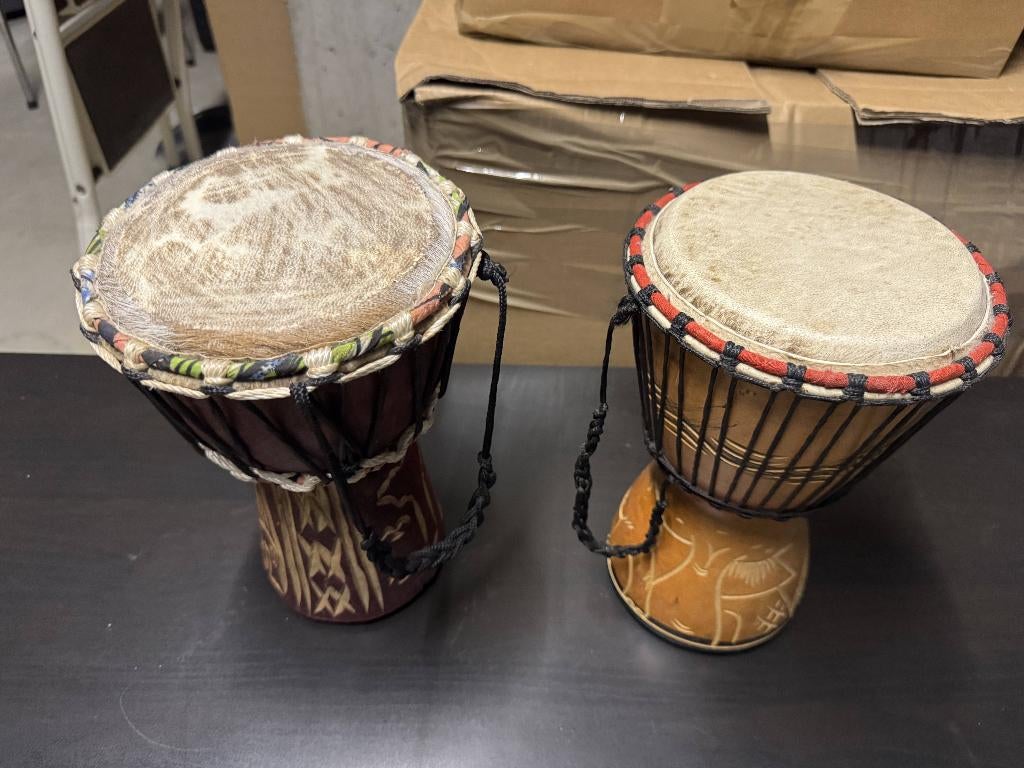 2 Afrikaanse djembes — percussie — zeer goede conditie, Muziek en Instrumenten, Percussie, Ophalen, Zo goed als nieuw, Melodische percussie
