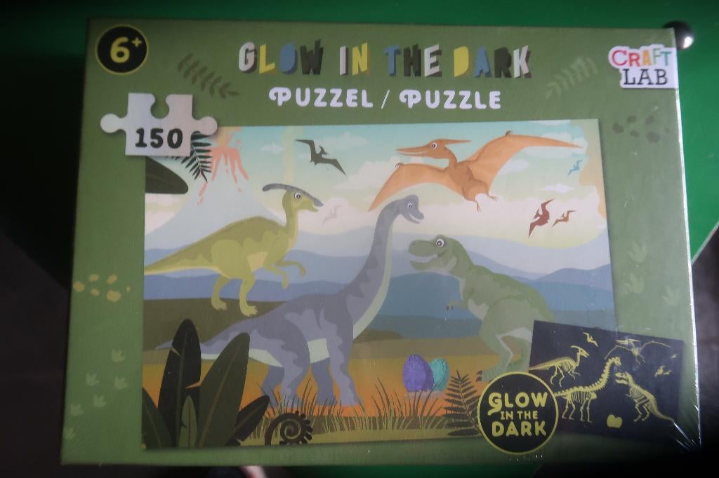 puzzel dinosaurussen 150 stukken nieuw glow in the dark, Ophalen of Verzenden, Meer dan 50 stukjes, Nieuw, 6 jaar of ouder